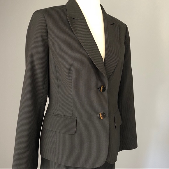 Jones New York Suit - Picture 7 of 8